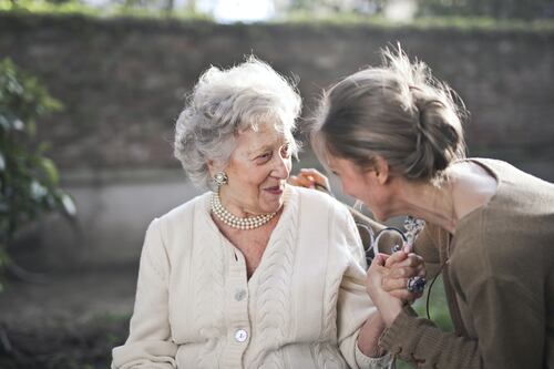 Nuestros adultos mayores necesitan de cuidados especiales, aquí algunos consejos